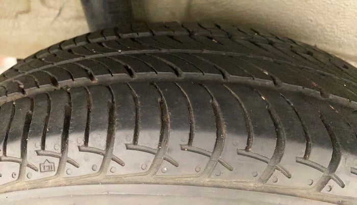 2019 Maruti New Wagon-R VXI (O) 1.2 AMT, Petrol, Automatic, 43,764 km, Right Rear Tyre Tread