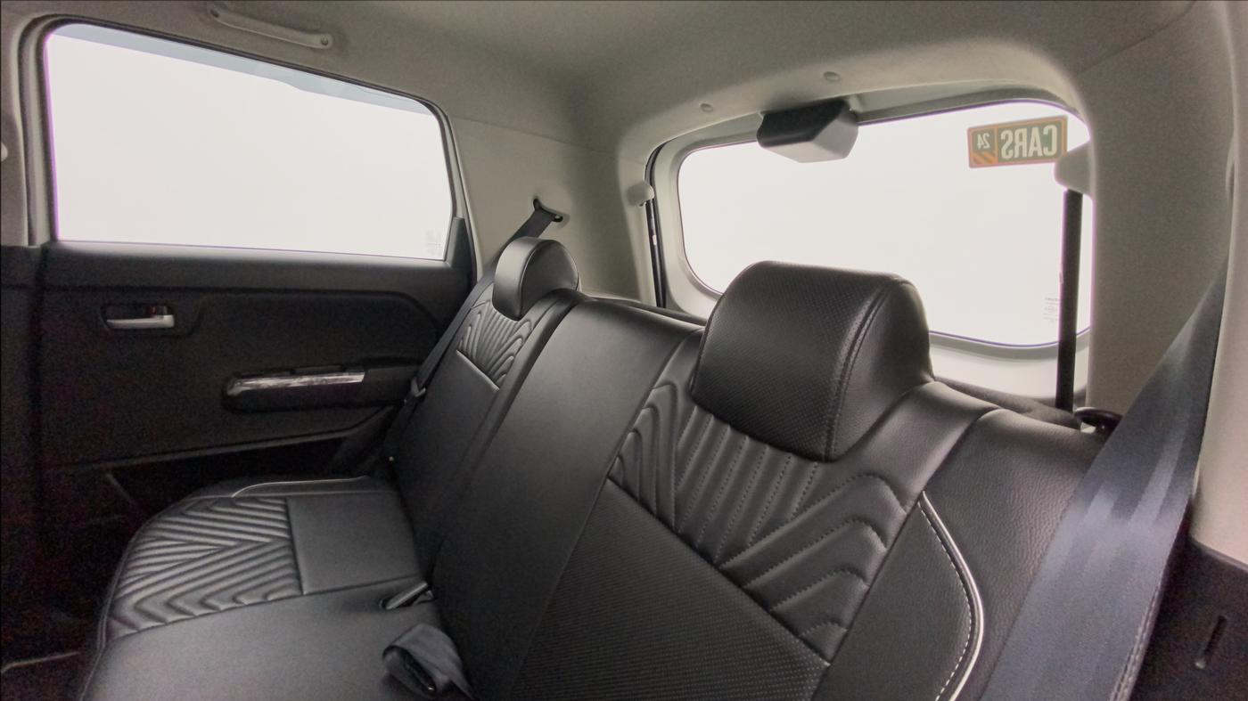 2019 Maruti New Wagon-R VXI (O) 1.2 AMT, Petrol, Automatic, 43,764 km, Right Side Rear Door Cabin