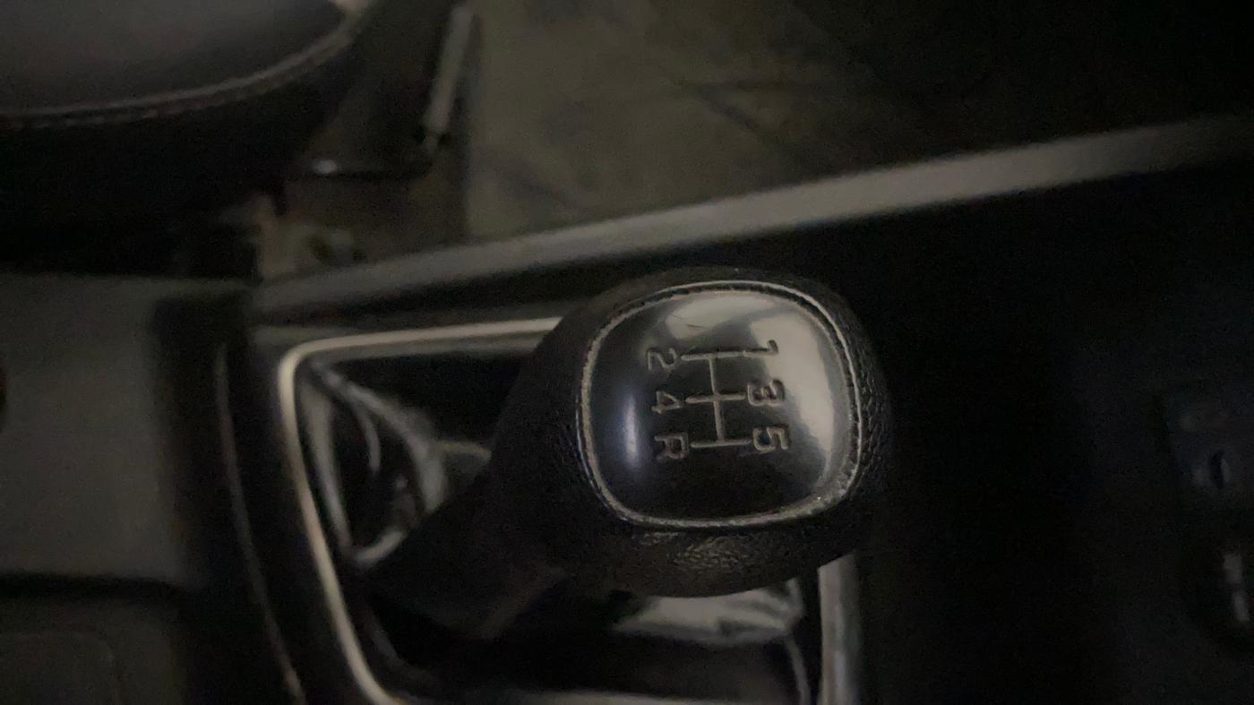 2014 Hyundai Elite i20 MAGNA 1.2, Petrol, Manual, 38,185 km, Gear Lever