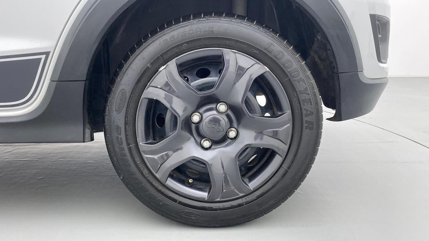 2018 Ford FREESTYLE TREND 1.2 TI-VCT, Petrol, Manual, 41,748 km, Left Rear Wheel