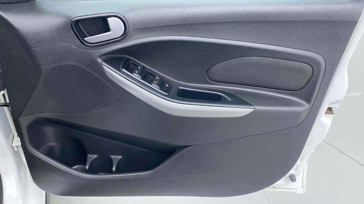 2018 Ford FREESTYLE TREND 1.2 TI-VCT, Petrol, Manual, 41,748 km, Driver Side Door Panels Control