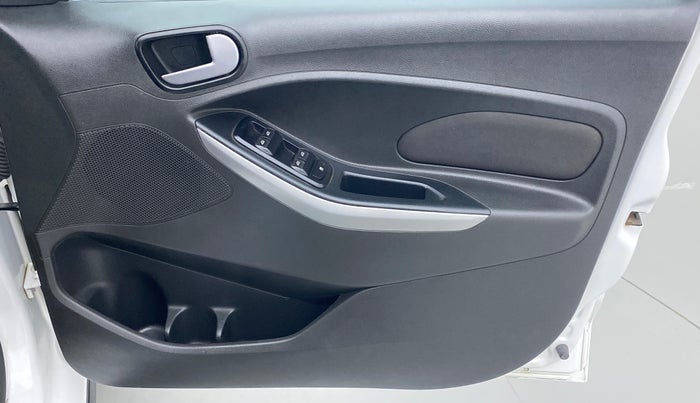 2018 Ford FREESTYLE TREND 1.2 TI-VCT, Petrol, Manual, 41,748 km, Driver Side Door Panels Control