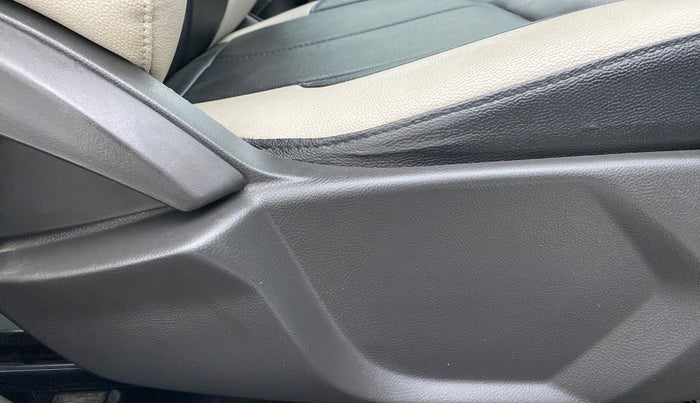 2018 Ford FREESTYLE TREND 1.2 TI-VCT, Petrol, Manual, 41,748 km, Driver Side Adjustment Panel
