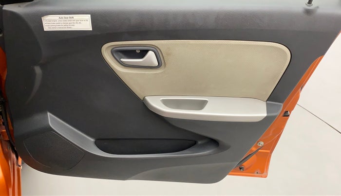 2015 Maruti Alto K10 VXI AMT, Petrol, Automatic, 18,984 km, Driver Side Door Panels Control