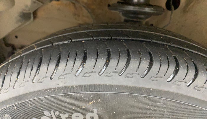 2019 Maruti S PRESSO VXI AMT, Petrol, Automatic, 50,231 km, Left Front Tyre Tread