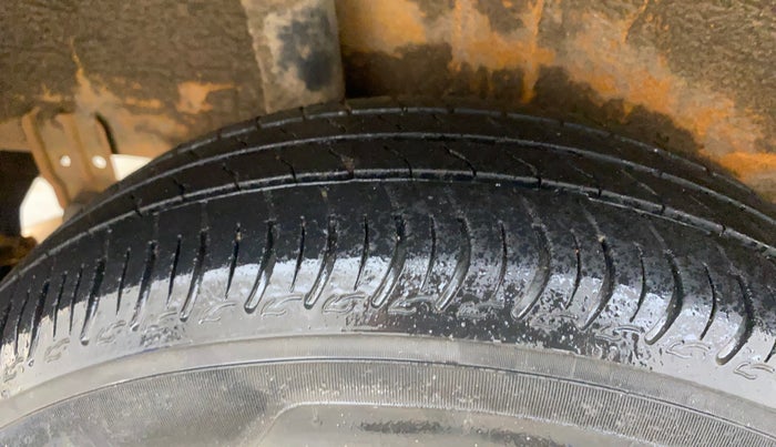 2019 Maruti S PRESSO VXI AMT, Petrol, Automatic, 50,231 km, Right Rear Tyre Tread