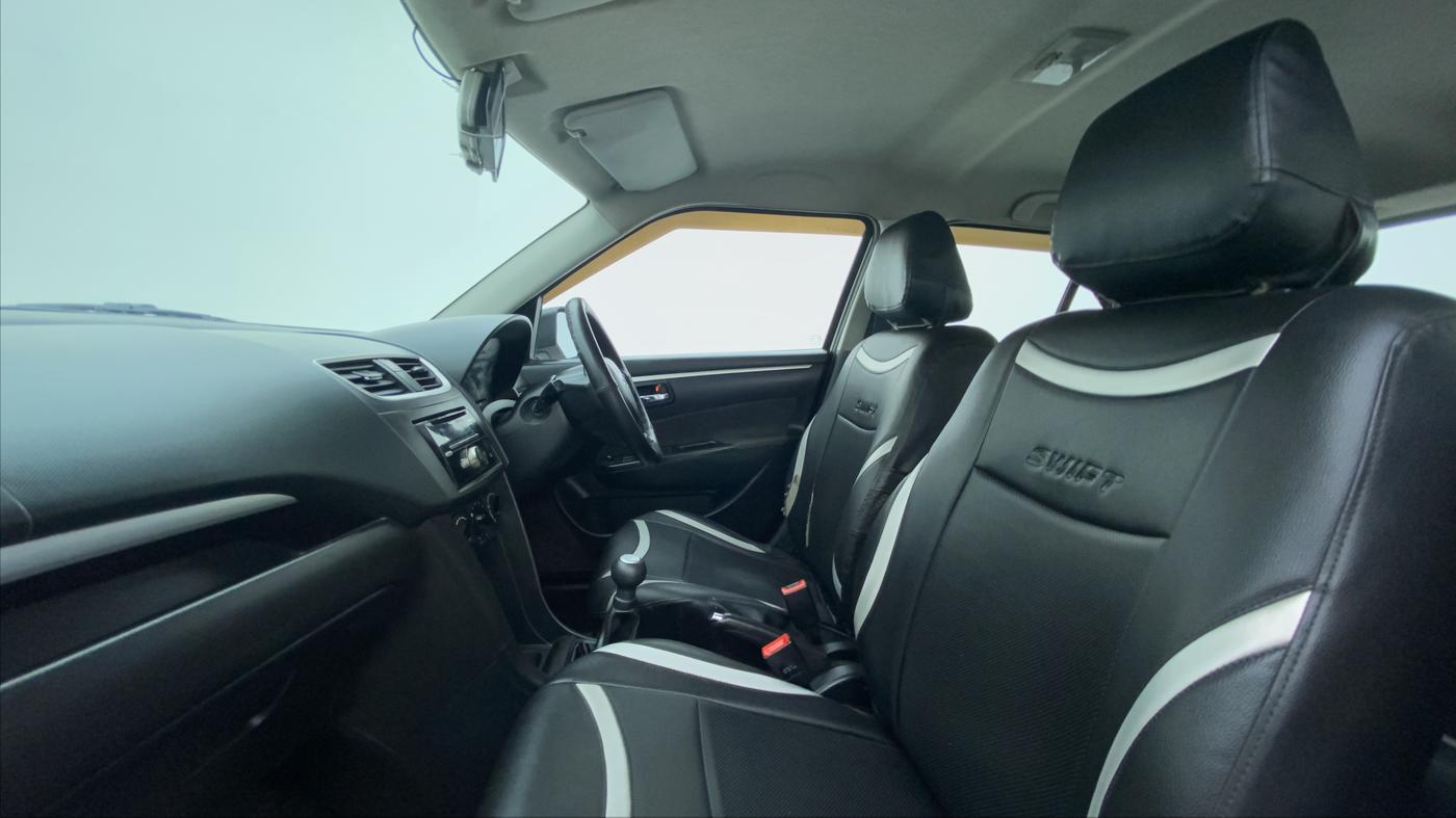 2014 Maruti Swift VXI D, Petrol, Manual, 70,958 km, Right Side Front Door Cabin