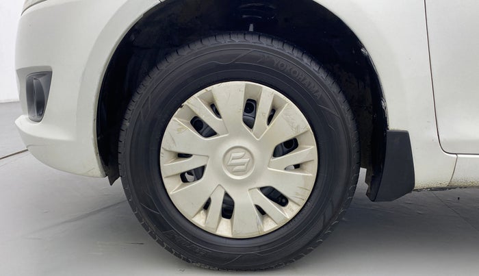 2014 Maruti Swift VXI D, Petrol, Manual, 70,958 km, Left Front Wheel