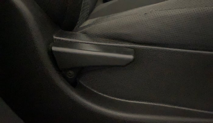 2019 Tata NEXON XM PETROL, Petrol, Manual, 51,595 km, Driver Side Adjustment Panel