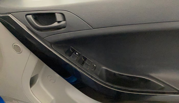 2019 Tata NEXON XM PETROL, Petrol, Manual, 51,595 km, Driver Side Door Panels Control