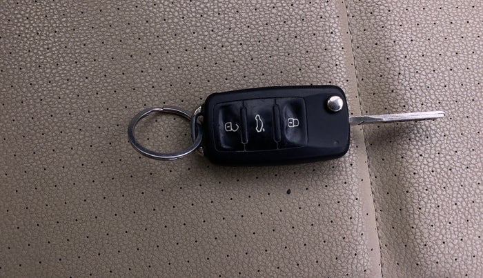 2015 Volkswagen Vento HIGHLINE DIESEL 1.5, Diesel, Manual, 60,180 km, Key Close Up