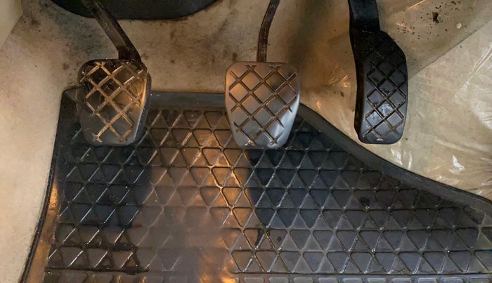 2015 Volkswagen Vento HIGHLINE DIESEL 1.5, Diesel, Manual, 60,180 km, Pedals