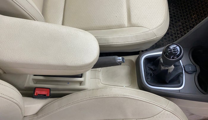 2015 Volkswagen Vento HIGHLINE DIESEL 1.5, Diesel, Manual, 60,180 km, Gear Lever