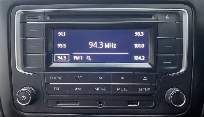 2020 Volkswagen Polo COMFORTLINE PLUS 1.0, Petrol, Manual, 9,784 km, Infotainment System