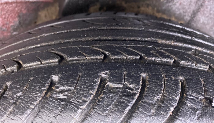 2010 Hyundai i20 SPORTZ 1.2, Petrol, Manual, 18,327 km, Left Rear Tyre Tread