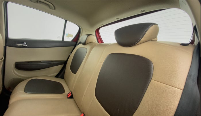 2010 Hyundai i20 SPORTZ 1.2, Petrol, Manual, 18,327 km, Right Side Rear Door Cabin