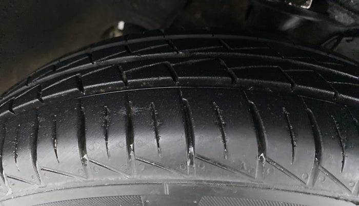 2021 Maruti Alto LXI, Petrol, Manual, 6,031 km, Right Front Tyre Tread