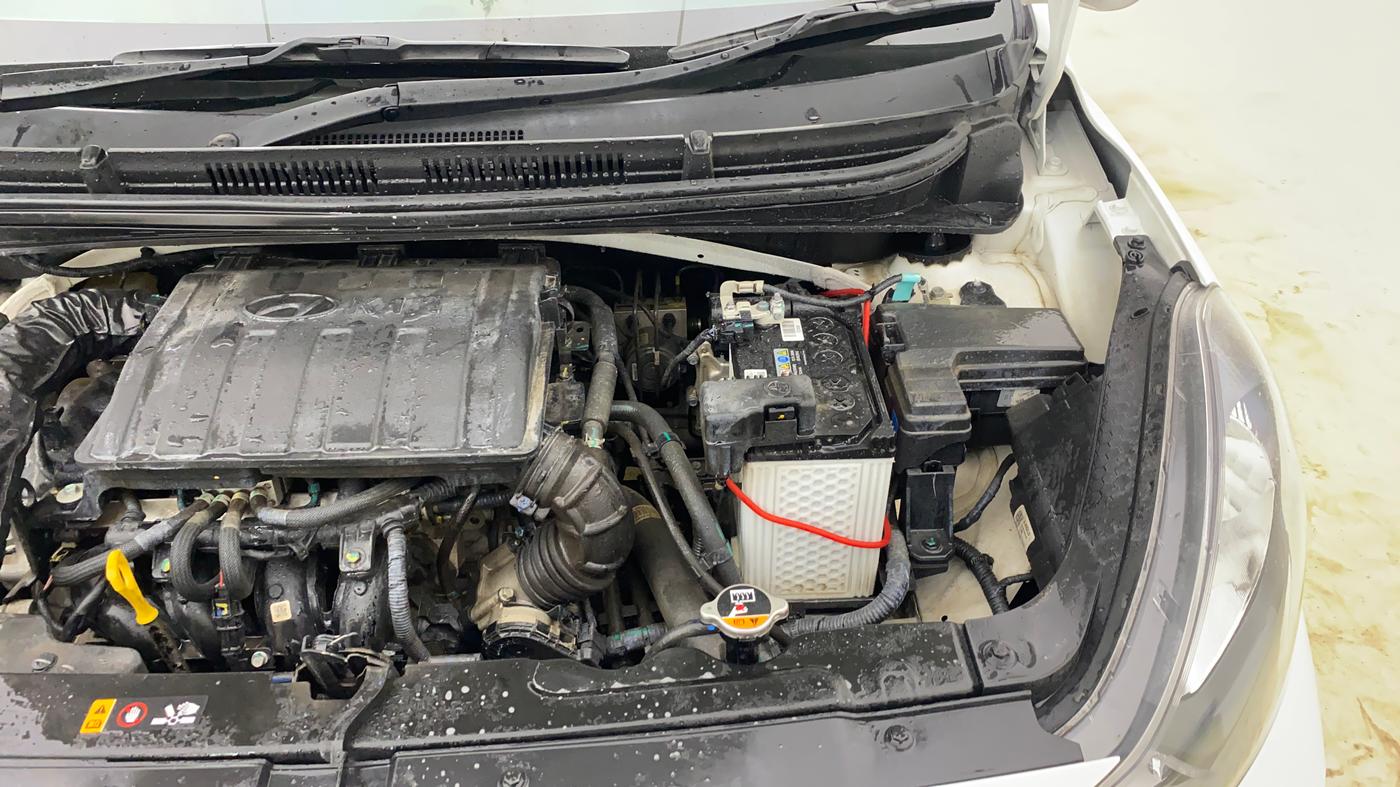 2025 Hyundai AURA SX 1.2 CNG, CNG, Manual, 12,818 km, Engine View - Left