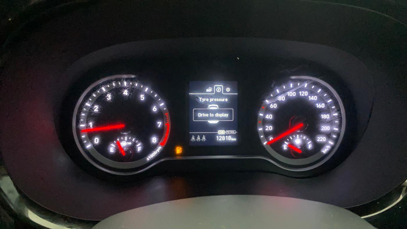 2025 Hyundai AURA SX 1.2 CNG, CNG, Manual, 12,818 km, Odometer Image