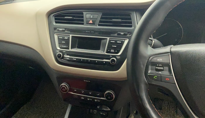 2014 Hyundai Elite i20 SPORTZ 1.2, Petrol, Manual, 1,05,481 km, AC Unit - Car heater not working