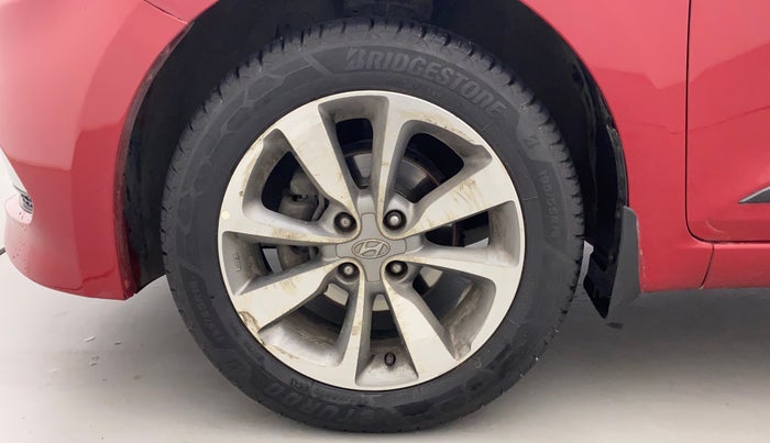 2014 Hyundai Elite i20 SPORTZ 1.2, Petrol, Manual, 1,05,481 km, Left Front Wheel