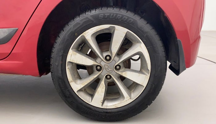 2014 Hyundai Elite i20 SPORTZ 1.2, Petrol, Manual, 1,05,481 km, Left Rear Wheel