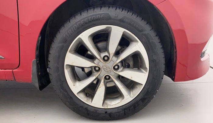 2014 Hyundai Elite i20 SPORTZ 1.2, Petrol, Manual, 1,05,481 km, Right Front Wheel