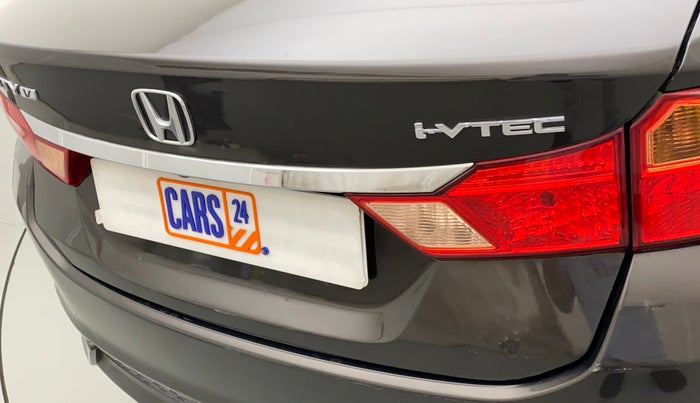 2017 Honda City 1.5L I-VTEC V MT, Petrol, Manual, 77,395 km, Dicky (Boot door) - Slightly dented