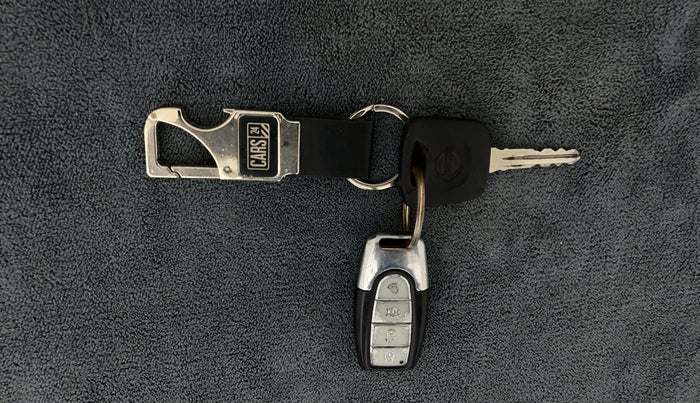 2021 Nissan MAGNITE XE, Petrol, Manual, 28,551 km, Key Close Up