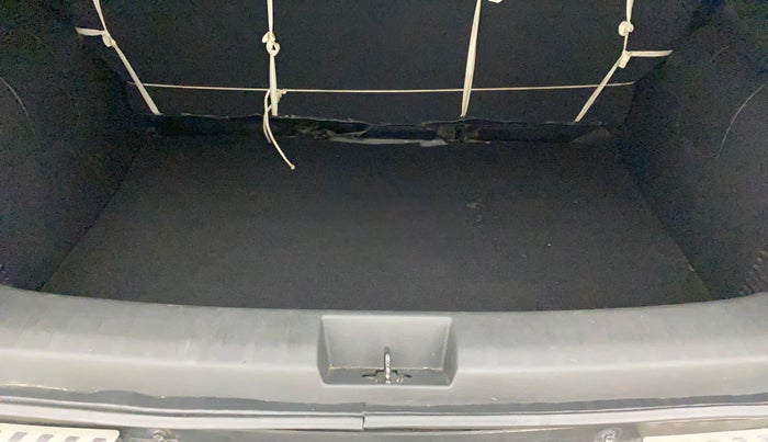 2021 Nissan MAGNITE XE, Petrol, Manual, 28,551 km, Boot Inside