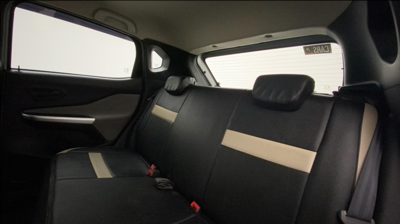 2021 Nissan MAGNITE XE, Petrol, Manual, 28,551 km, Right Side Rear Door Cabin