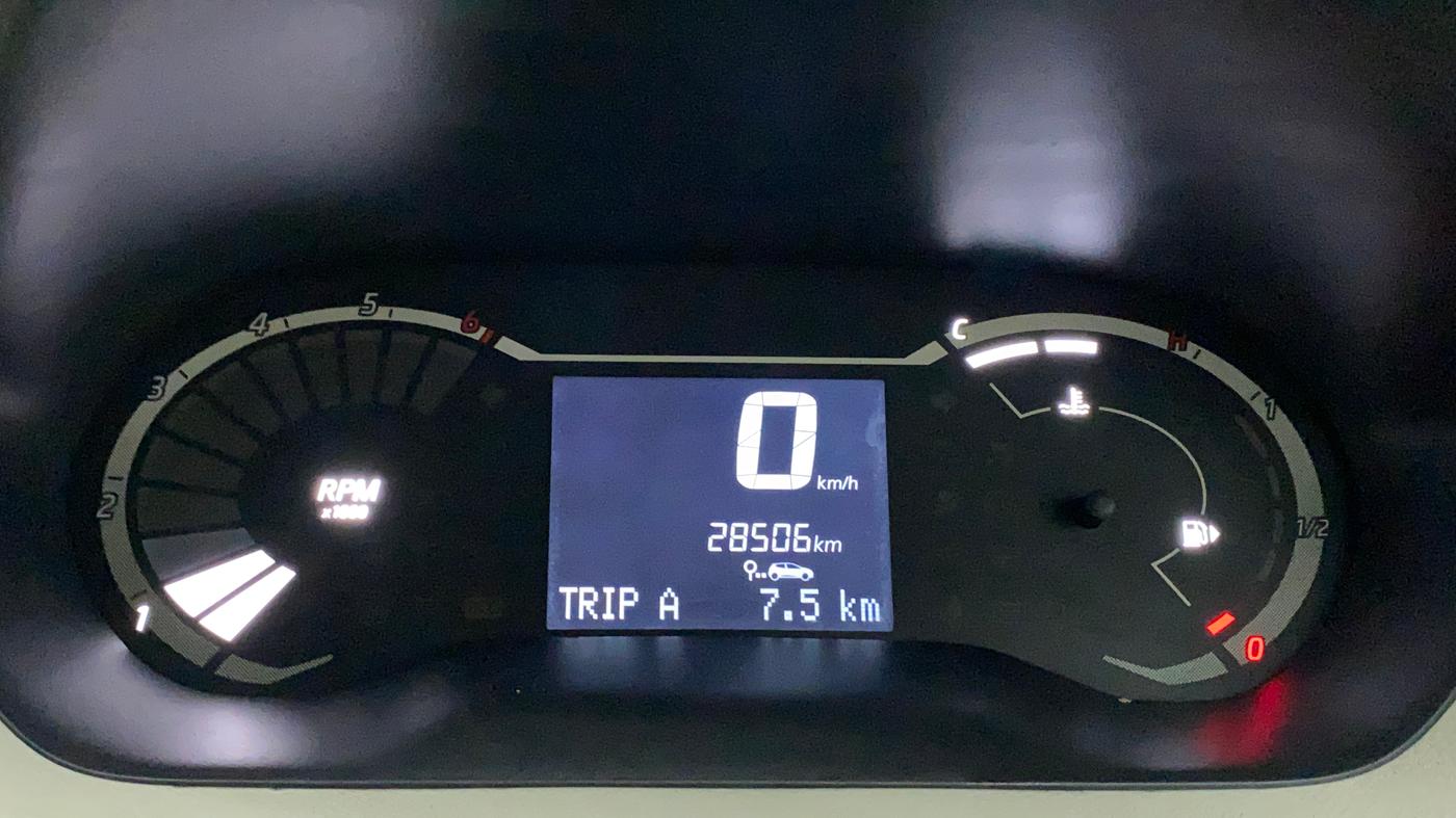 2021 Nissan MAGNITE XE, Petrol, Manual, 28,551 km, Odometer Image
