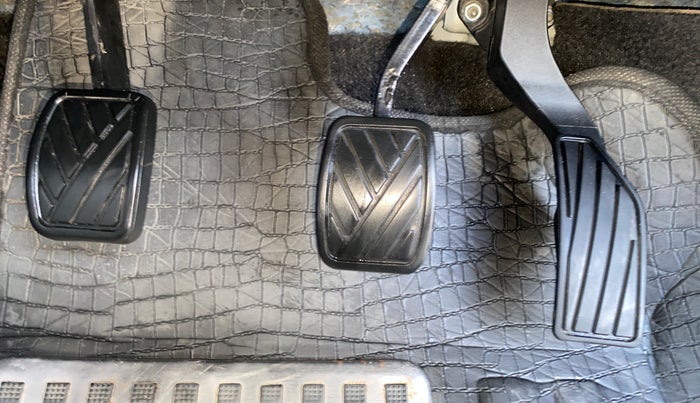 2019 Maruti Vitara Brezza VDI, Diesel, Manual, 70,749 km, Pedals