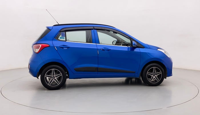 2018 Hyundai Grand i10 SPORTZ (O) 1.2 KAPPA VTVT, Petrol, Manual, 1,03,142 km, Right Side View