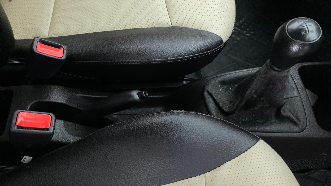 2015 Hyundai Eon ERA PLUS, Petrol, Manual, 33,012 km, Gear Lever