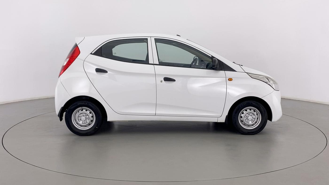 2015 Hyundai Eon ERA PLUS, Petrol, Manual, 33,012 km, Right Side View