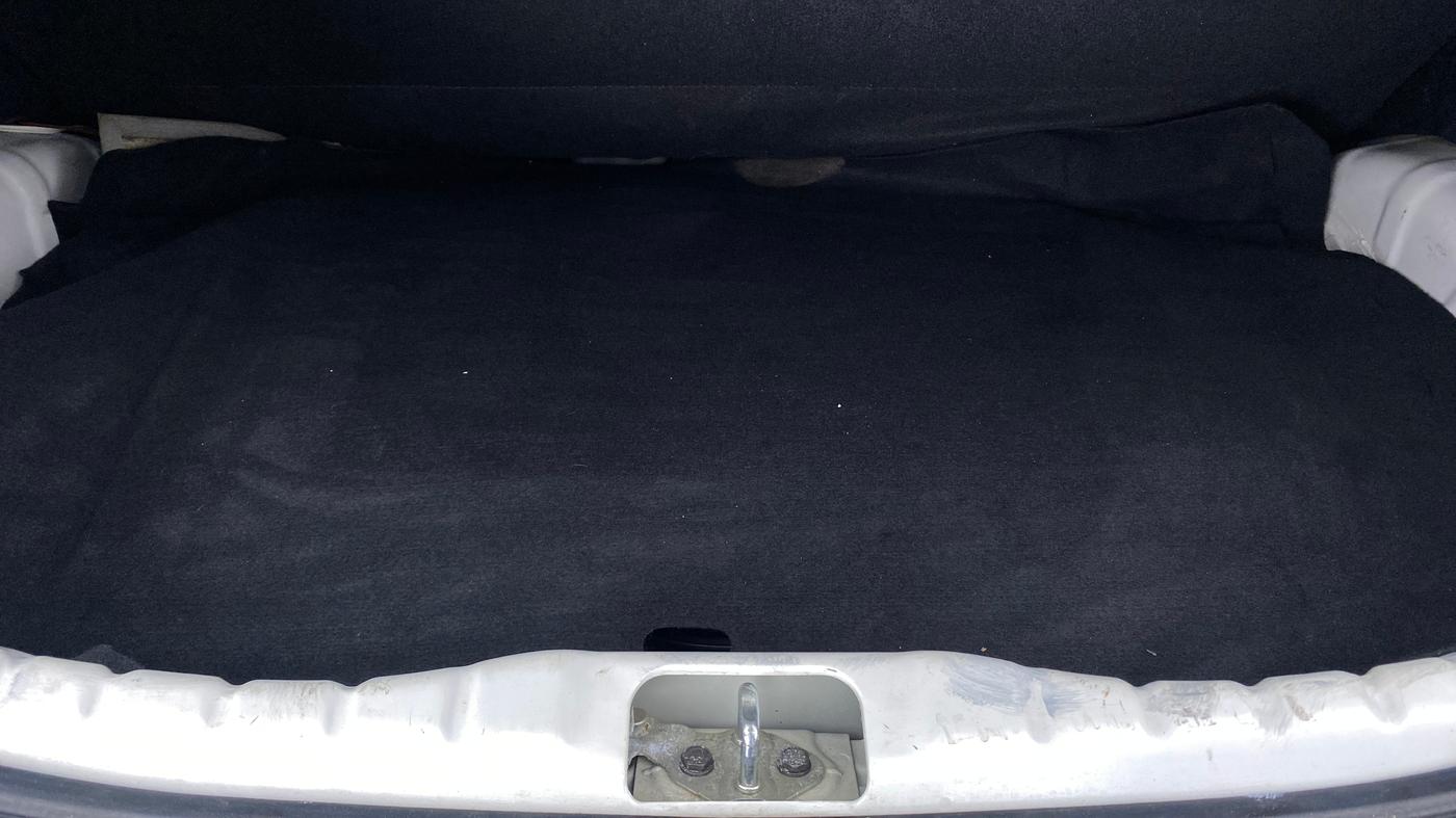 2015 Hyundai Eon ERA PLUS, Petrol, Manual, 33,012 km, Boot Inside