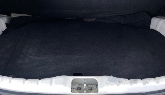 2015 Hyundai Eon ERA PLUS, Petrol, Manual, 33,012 km, Boot Inside