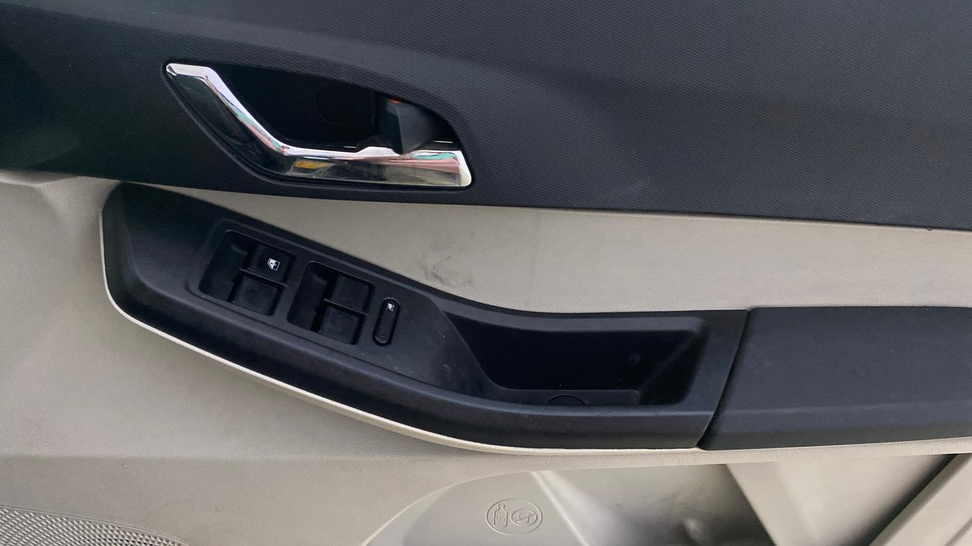 2022 Tata Tiago XZ PLUS PETROL, Petrol, Manual, 32,379 km, Driver Side Door Panels Control