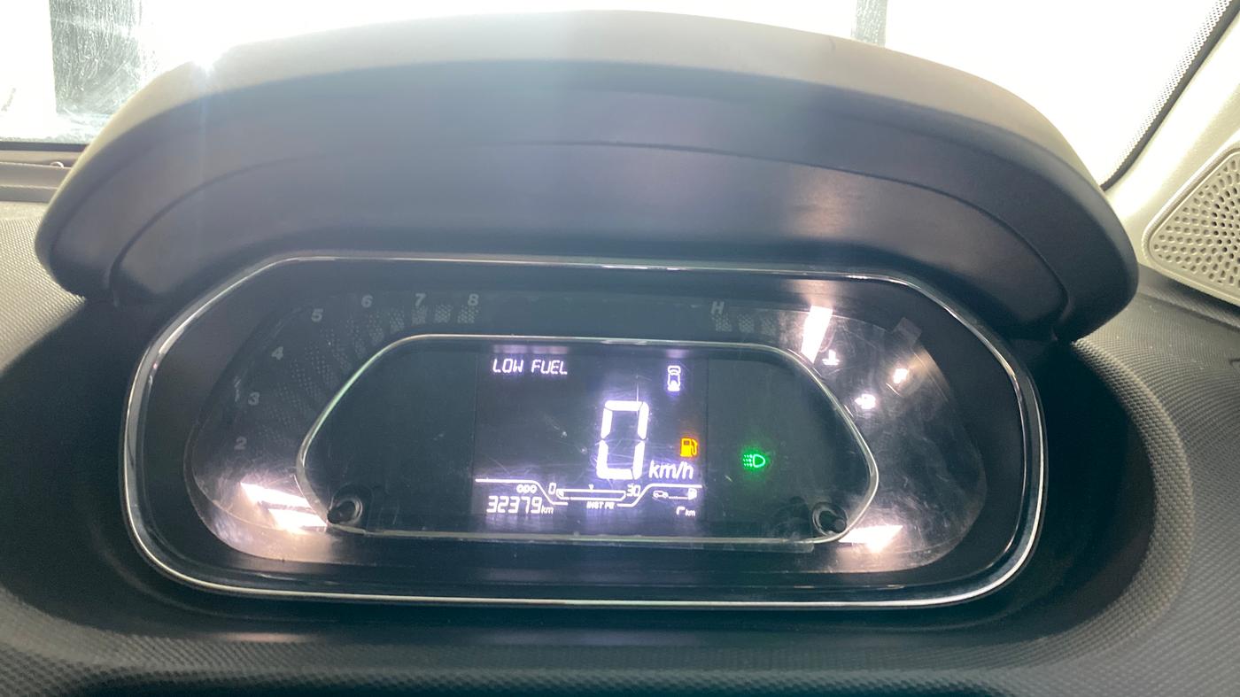 2022 Tata Tiago XZ PLUS PETROL, Petrol, Manual, 32,379 km, Odometer Image