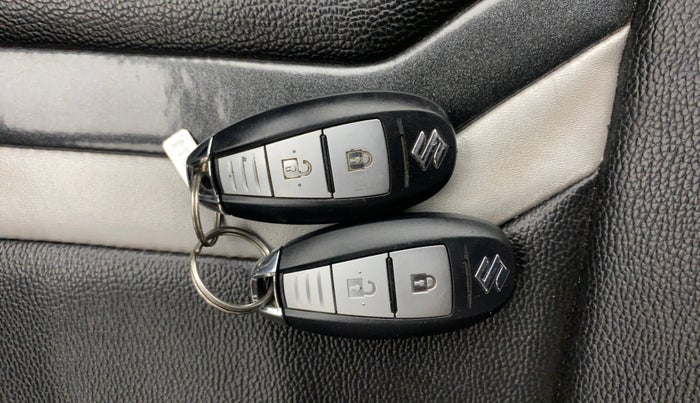 2020 Maruti Vitara Brezza VXI AT SHVS, Petrol, Automatic, 60,281 km, Key Close Up