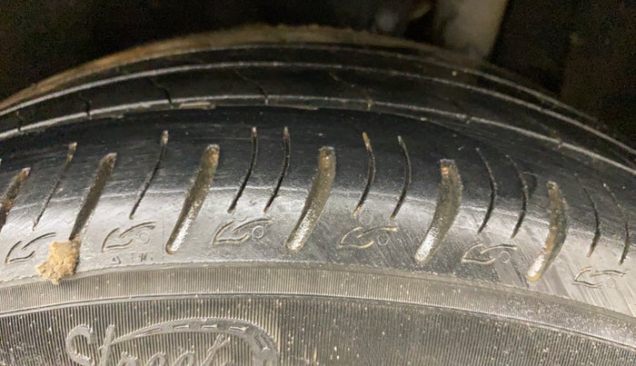 2020 Maruti Vitara Brezza VXI AT SHVS, Petrol, Automatic, 60,281 km, Left Rear Tyre Tread