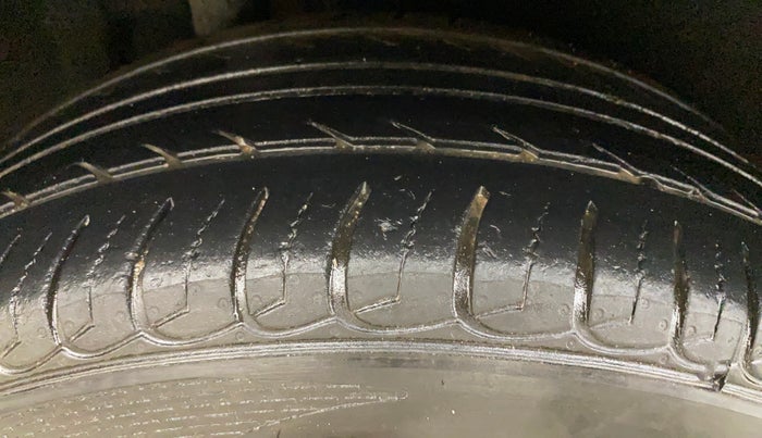 2020 Maruti Vitara Brezza VXI AT SHVS, Petrol, Automatic, 60,281 km, Right Rear Tyre Tread