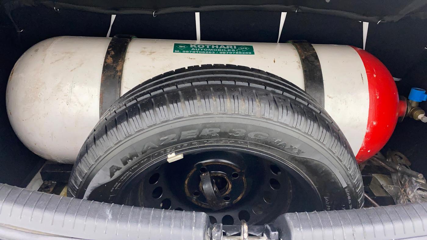 2018 Hyundai Grand i10 SPORTZ AT 1.2 KAPPA VTVT, CNG, Automatic, 87,368 km, Spare Tyre