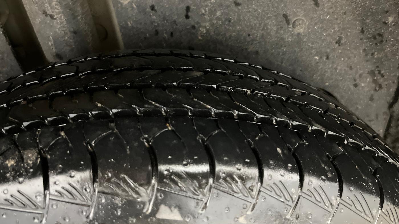 2020 MG HECTOR SUPER 1.5 PETROL, Petrol, Manual, 1,13,387 km, Right Rear Tyre Tread