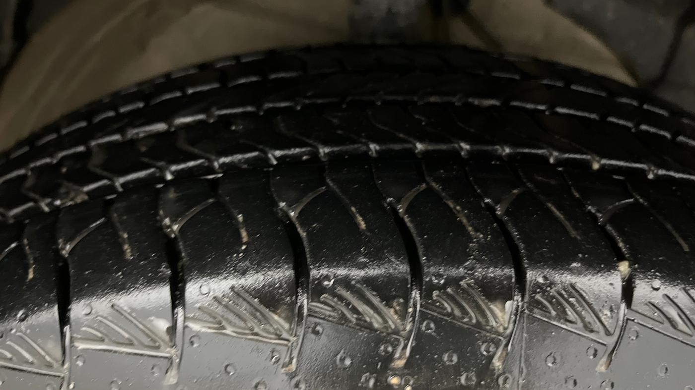 2020 MG HECTOR SUPER 1.5 PETROL, Petrol, Manual, 1,13,387 km, Right Front Tyre Tread