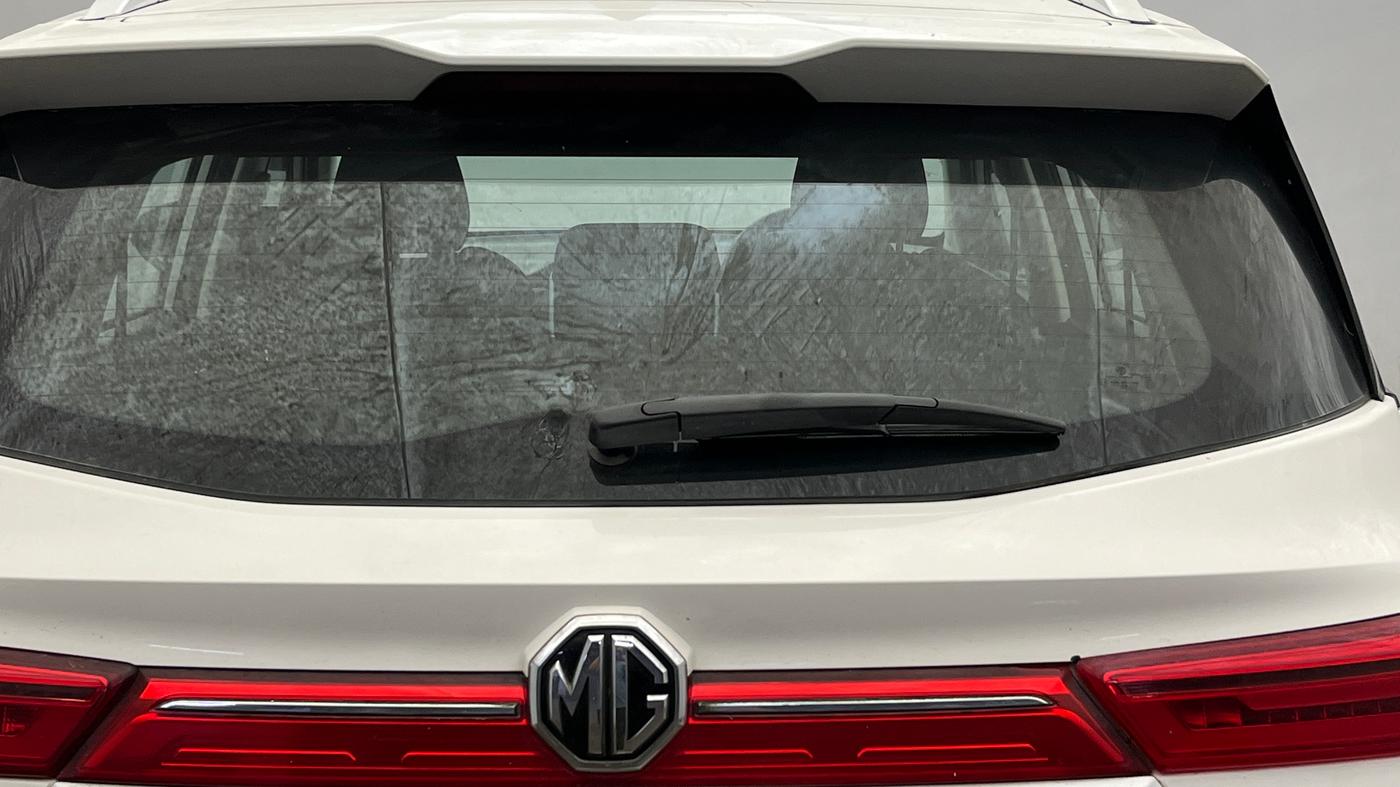 2020 MG HECTOR SUPER 1.5 PETROL, Petrol, Manual, 1,13,387 km, Rear Wiper