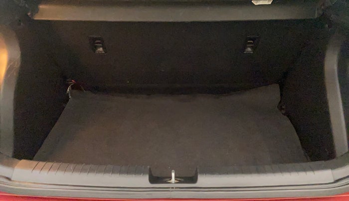 2018 Hyundai i20 Active 1.2 SX, Petrol, Manual, 47,545 km, Boot Inside