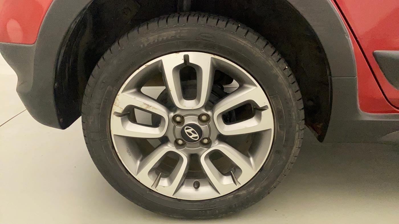 2018 Hyundai i20 Active 1.2 SX, Petrol, Manual, 47,545 km, Right Rear Wheel