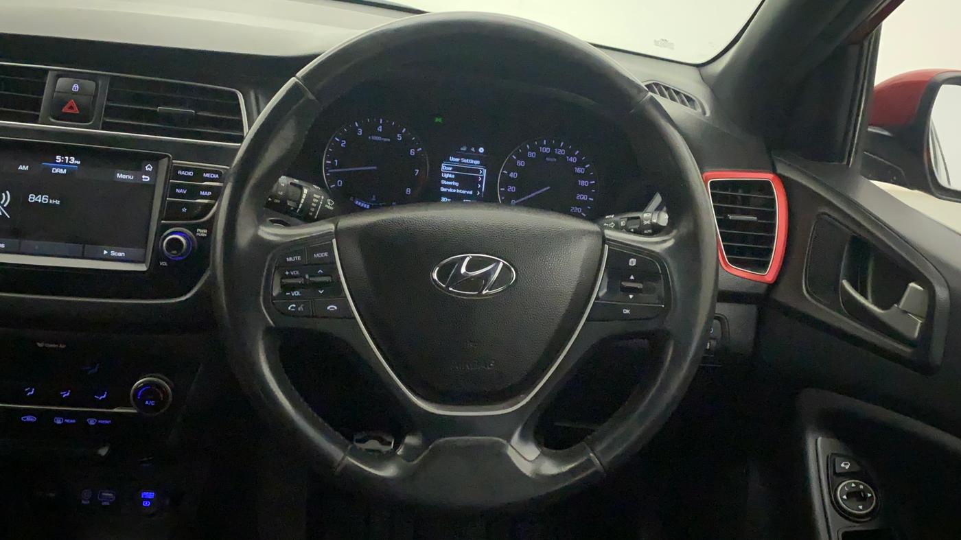 2018 Hyundai i20 Active 1.2 SX, Petrol, Manual, 47,545 km, Steering Wheel Close Up